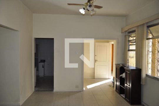 Sala de apartamento para alugar com 3 quartos, 120m² em Riachuelo, Rio de Janeiro