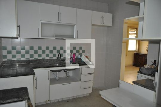 Cozinha de apartamento para alugar com 3 quartos, 120m² em Riachuelo, Rio de Janeiro