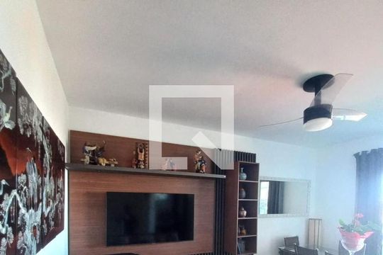 Apartamento para alugar com 3 quartos, 134m² em Braga, Cabo Frio