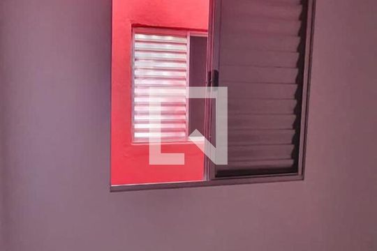 Quarto de casa à venda com 4 quartos, 120m² em Jardim Santa Adelia, São Paulo