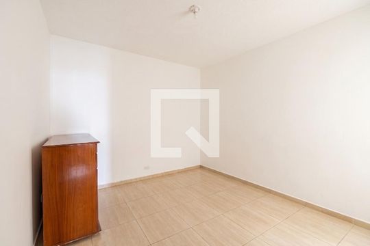 Quarto de casa à venda com 4 quartos, 120m² em Jardim Santa Adelia, São Paulo