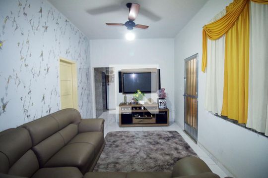 Sala de casa à venda com 3 quartos, 300m² em Vila Kosmos, Rio de Janeiro