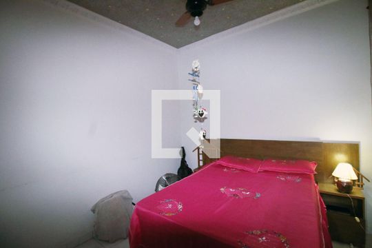 Quarto 2 de casa à venda com 3 quartos, 300m² em Vila Kosmos, Rio de Janeiro