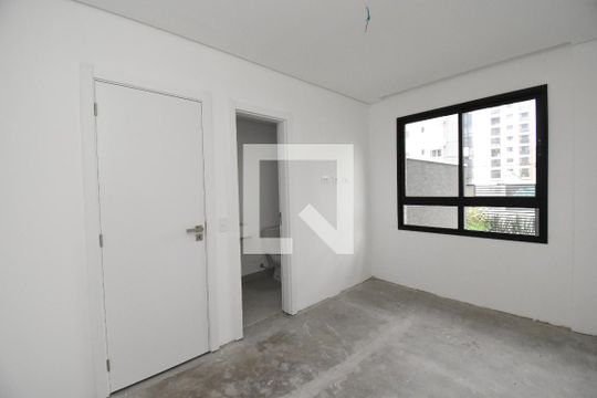 Suíte  de apartamento à venda com 2 quartos, 130m² em Juvevê, Curitiba