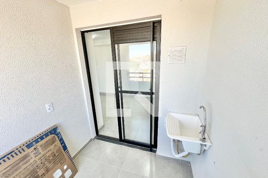 Varanda da Sala de apartamento para alugar com 2 quartos, 37m² em Jardim Cachoeira, São Paulo