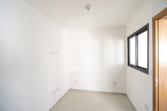Sala e cozinha de apartamento para alugar com 2 quartos, 48m² em Cidade Mãe do Céu, São Paulo