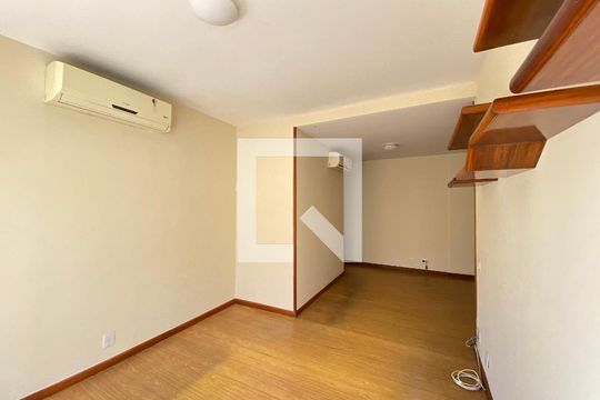 Apartamento à venda com 2 quartos, 110m² em Del Castilho, Rio de Janeiro
