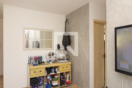 Sala de apartamento à venda com 2 quartos, 48m² em Parada Xv de Novembro, São Paulo