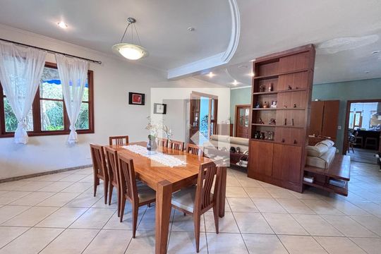 Sala de casa de condomínio à venda com 4 quartos, 960m² em Barra da Tijuca, Rio de Janeiro