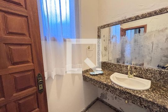 Lavabo de casa de condomínio à venda com 4 quartos, 960m² em Barra da Tijuca, Rio de Janeiro
