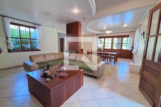 Casa de Condomínio para alugar com 4 quartos, 960m² em Barra da Tijuca, Rio de Janeiro