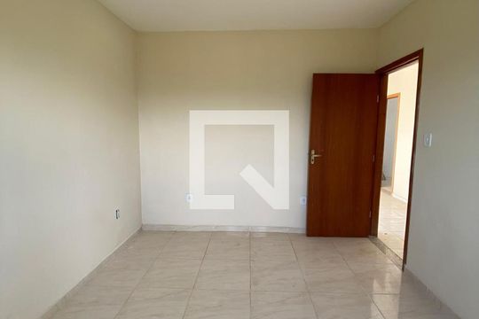 Quarto de apartamento para alugar com 2 quartos, 44m² em Vila Santa Rita, Belo Horizonte