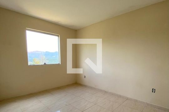 Quarto de apartamento para alugar com 2 quartos, 44m² em Vila Santa Rita, Belo Horizonte