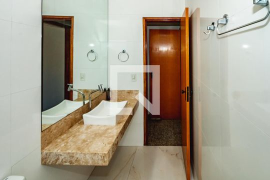 Apartamento à venda com 4 quartos, 190m² em São João Batista, Belo Horizonte