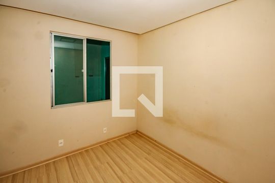Apartamento à venda com 3 quartos, 65m² em Planalto, Belo Horizonte