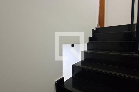 Escada de casa à venda com 3 quartos, 105m² em Vila Rica, Lagoa Santa