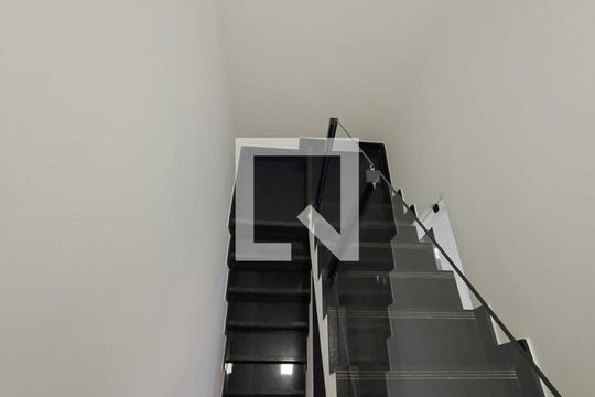 Escada de casa à venda com 3 quartos, 105m² em Vila Rica, Lagoa Santa