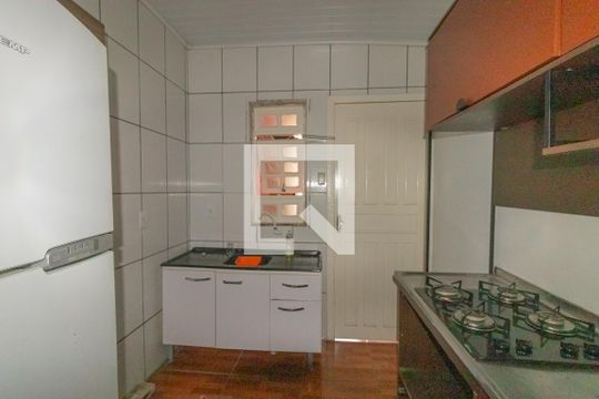 Cozinha de casa para alugar com 2 quartos, 100m² em Olaria, Canoas