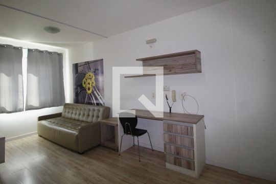 Apartamento para alugar com 1 quarto, 56m² em Juvevê, Curitiba