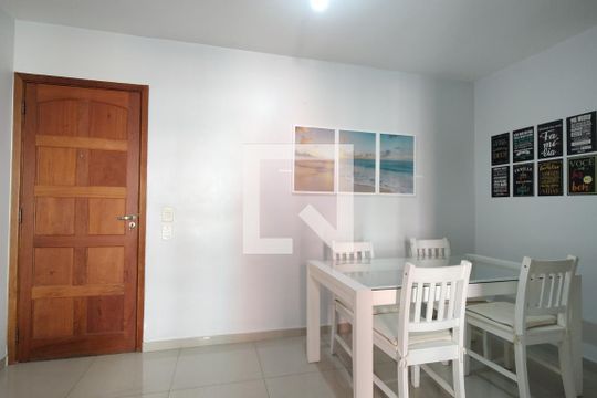 Sala de apartamento à venda com 2 quartos, 60m² em Taquara, Rio de Janeiro