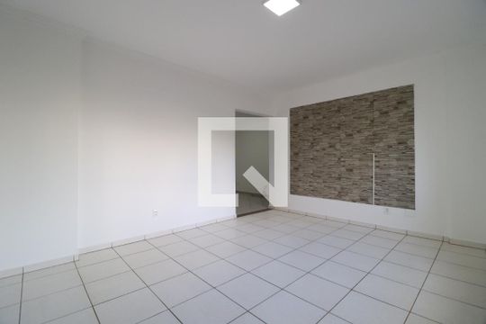 Sala de apartamento para alugar com 3 quartos, 115m² em Centro, Uberlândia