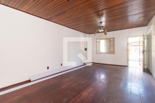 Casa à venda com 2 quartos, 90m² em Teresópolis, Porto Alegre