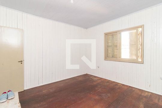 Quarto 1 de casa à venda com 2 quartos, 90m² em Teresópolis, Porto Alegre