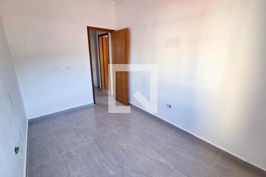 Quarto 1 de casa de condomínio para alugar com 2 quartos, 74m² em Canto do Forte, Praia Grande