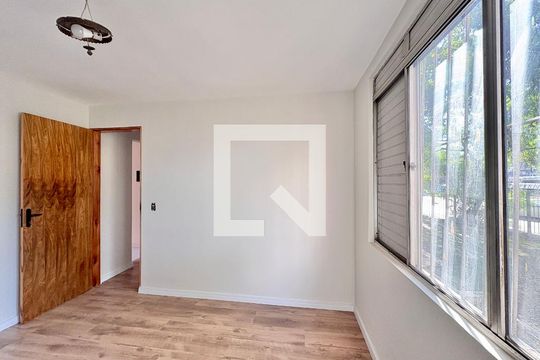 Quarto 2 de apartamento à venda com 2 quartos, 45m² em Piqueri, São Paulo