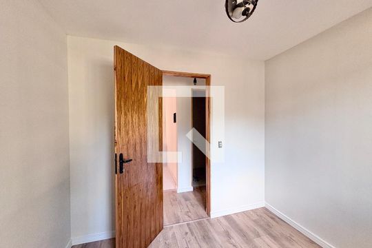 Quarto 1 de apartamento à venda com 2 quartos, 45m² em Piqueri, São Paulo