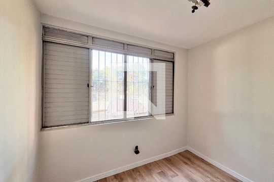 Quarto 1 de apartamento à venda com 2 quartos, 45m² em Piqueri, São Paulo