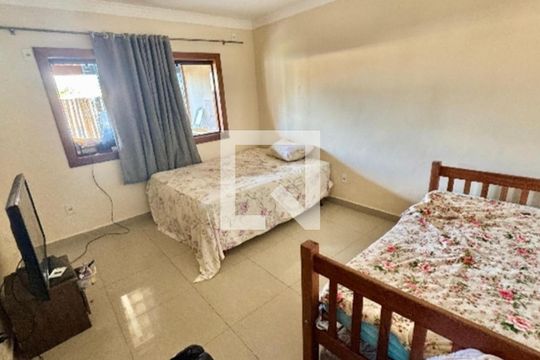 Quarto de casa de condomínio à venda com 3 quartos, 240m² em Colônia Agrícola Samambaia, Brasília