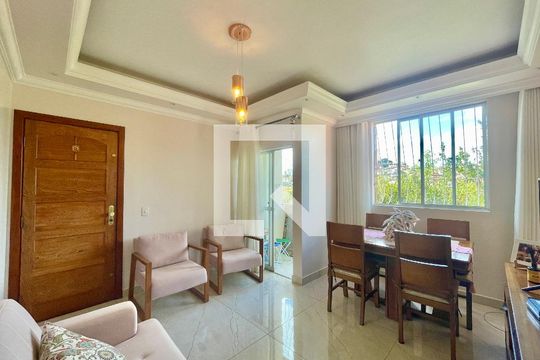 Apartamento à venda com 2 quartos, 75m² em Santa Tereza, Belo Horizonte