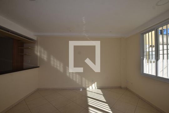 Sala de apartamento à venda com 3 quartos, 120m² em Jardim Sulacap, Rio de Janeiro