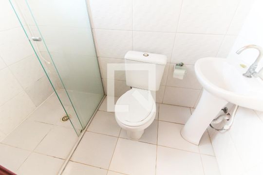 Banheiro da Suíte 1 de casa à venda com 2 quartos, 75m² em Cidade Líder, São Paulo