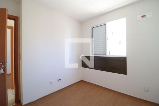 Quarto 2 de apartamento para alugar com 2 quartos, 44m² em Grand Ville, Uberlândia