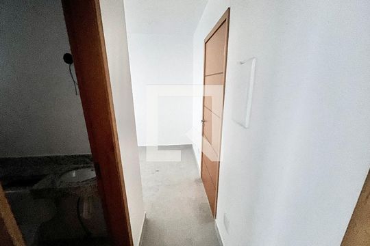Corredor de apartamento à venda com 1 quarto, 28m² em Santana, São Paulo