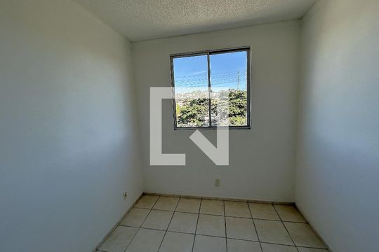 Quarto 1 de apartamento para alugar com 2 quartos, 44m² em Honório Gurgel, Rio de Janeiro