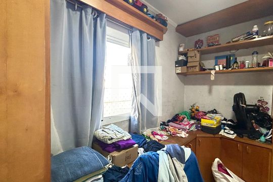 Quarto 1 de casa para alugar com 4 quartos, 250m² em Jardim Santa Cecilia, Guarulhos