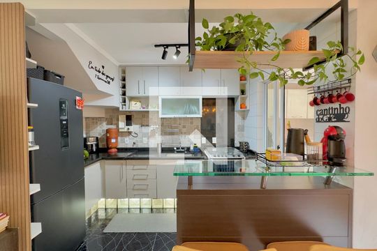 Cozinha de casa de condomínio à venda com 3 quartos, 86m² em Parque Renato Maia, Guarulhos