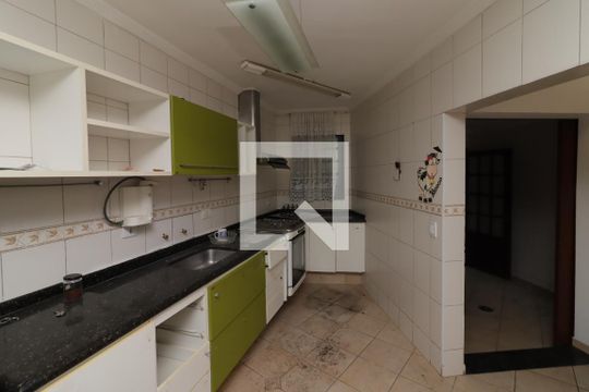 Cozinha de casa à venda com 3 quartos, 213m² em Jaguaribe, Osasco