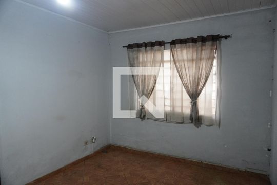 Sala de casa para alugar com 2 quartos, 60m² em Itaquera, São Paulo