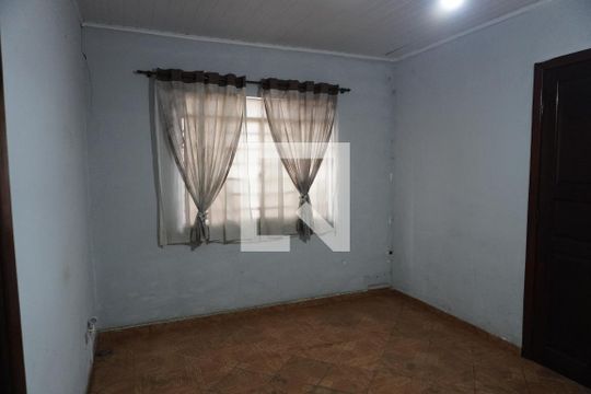 Sala de casa para alugar com 2 quartos, 60m² em Itaquera, São Paulo