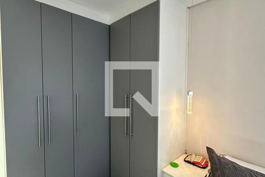 Quarto de apartamento à venda com 2 quartos, 72m² em Cidade Luíza, Jundiaí