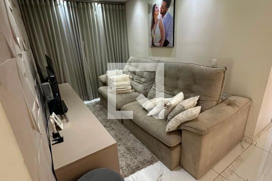 Sala de apartamento à venda com 2 quartos, 72m² em Cidade Luíza, Jundiaí
