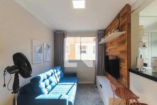 Apartamento à venda com 2 quartos, 46m² em Jardim Santa Teresinha, São Paulo