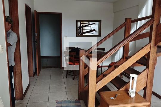 Apartamento para alugar com 3 quartos, 125m² em Vila Nova, Cabo Frio