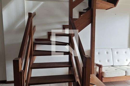 Apartamento para alugar com 3 quartos, 125m² em Vila Nova, Cabo Frio