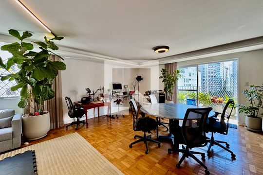 Sala de apartamento à venda com 3 quartos, 231m² em Jardim Paulista, São Paulo