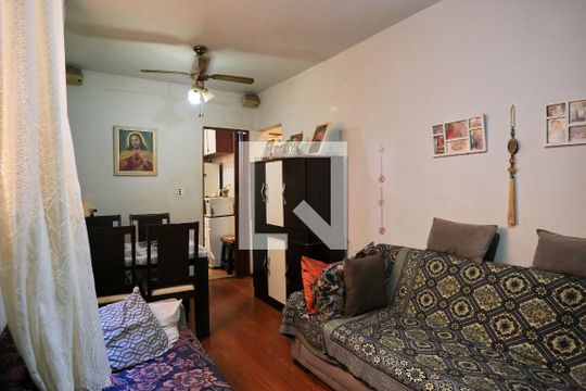 Apartamento à venda com 2 quartos, 50m² em Santa Efigênia, Belo Horizonte